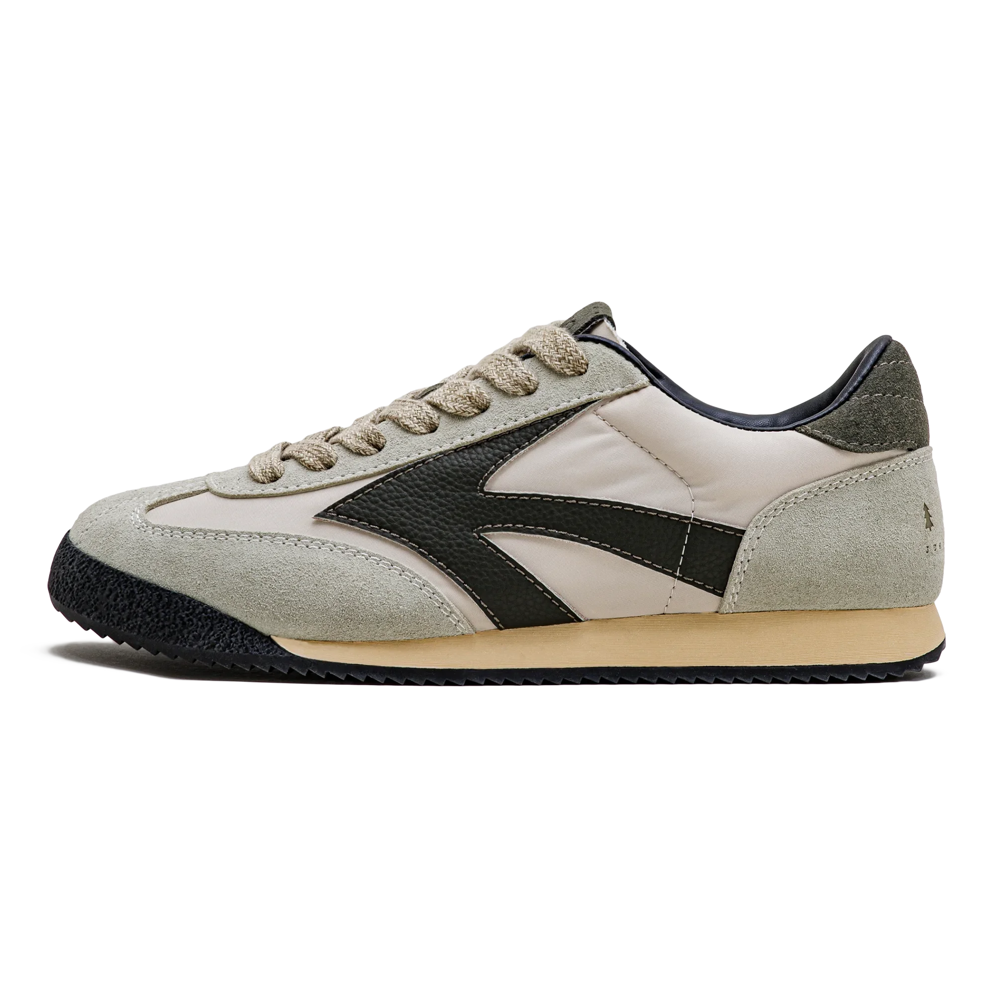 Maden men’s retro jogging sneakers breathable low-top casual thick-soled shoes