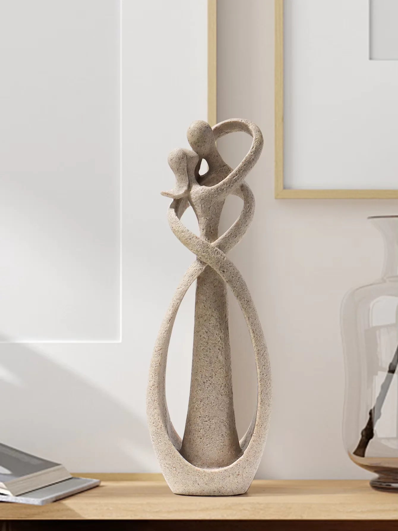 Embracing Couple Sculpture for Office, Bookshelf, Living Room, Bedroom, Tabletop Decoration